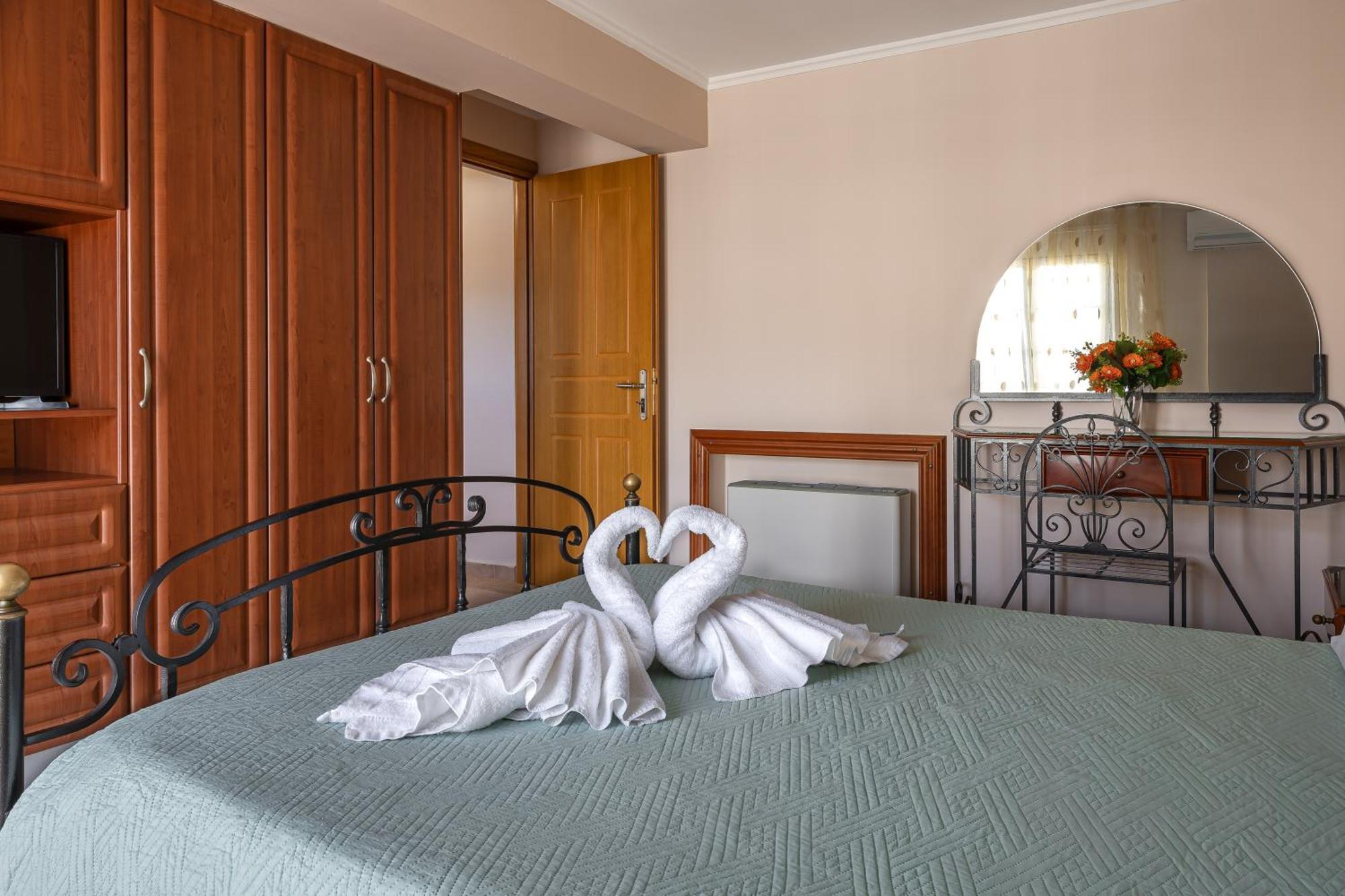 Pavlos Apartments Argostoli  Exterior photo