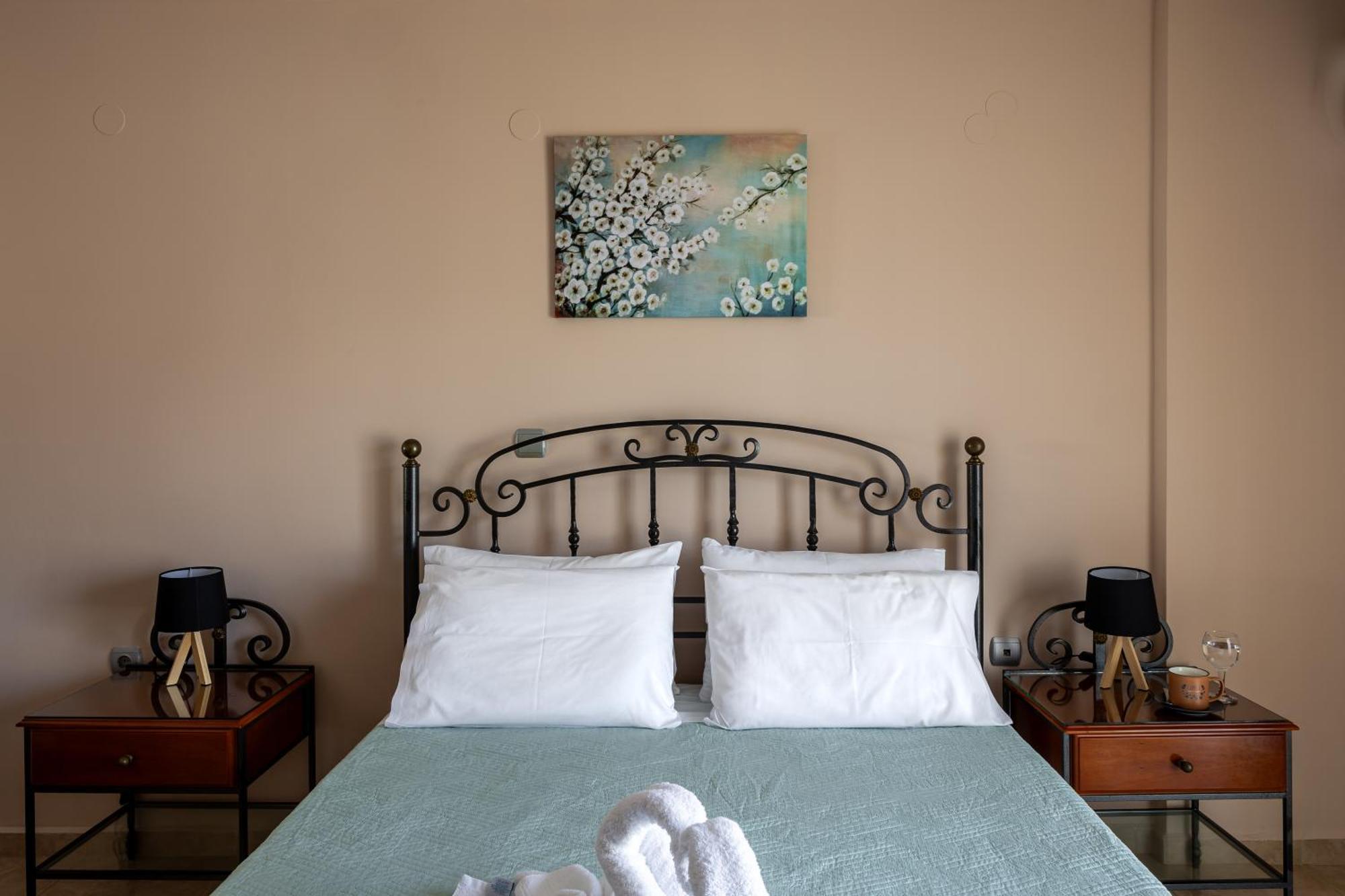 Pavlos Apartments Argostoli  Exterior photo
